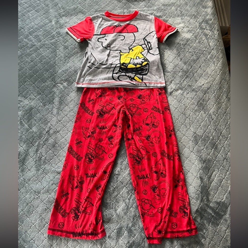 Kids Peanuts Snoopy Charlie Brown Pajama Set Size S 6 7 Flame Resistant Red Gray